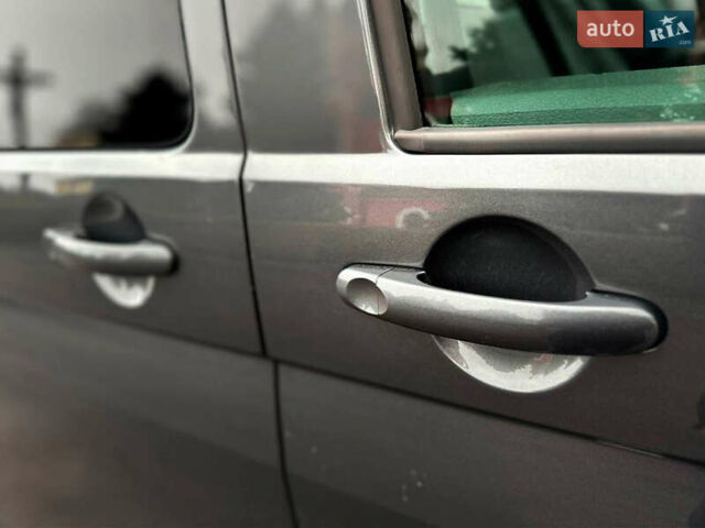 Серый Фольксваген Каравелла, объемом двигателя 2 л и пробегом 300 тыс. км за 40068 $, фото 60 на Automoto.ua