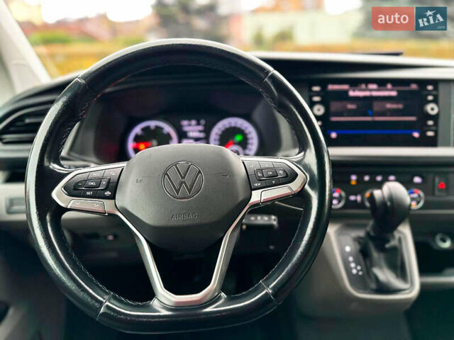 Серый Фольксваген Каравелла, объемом двигателя 2 л и пробегом 300 тыс. км за 40068 $, фото 9 на Automoto.ua