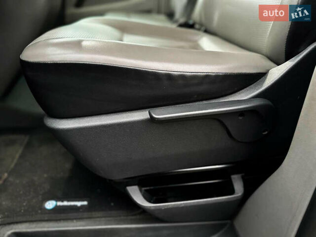 Серый Фольксваген Каравелла, объемом двигателя 2 л и пробегом 300 тыс. км за 40068 $, фото 36 на Automoto.ua