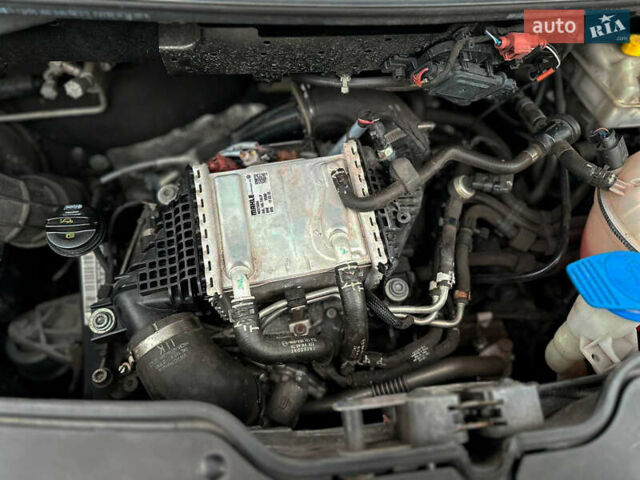 Серый Фольксваген Каравелла, объемом двигателя 2 л и пробегом 300 тыс. км за 40068 $, фото 58 на Automoto.ua