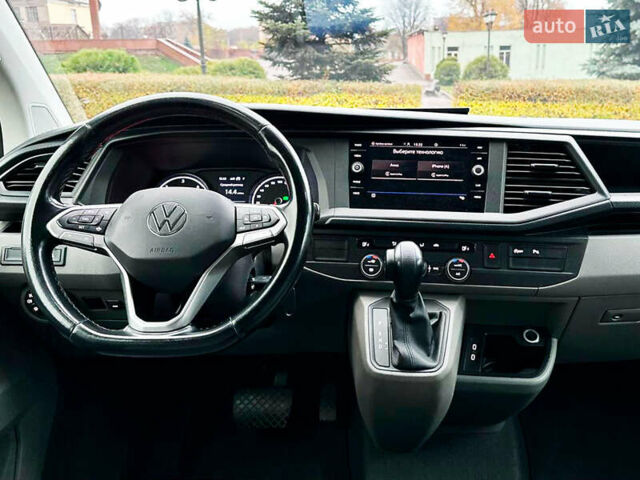 Серый Фольксваген Каравелла, объемом двигателя 2 л и пробегом 300 тыс. км за 40068 $, фото 49 на Automoto.ua