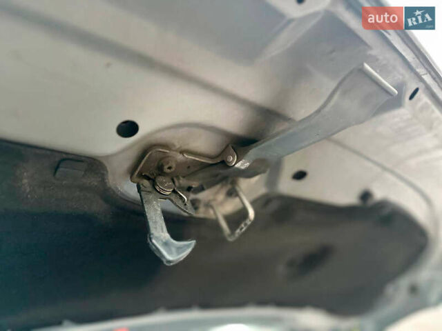 Серый Фольксваген Каравелла, объемом двигателя 2 л и пробегом 300 тыс. км за 40068 $, фото 28 на Automoto.ua