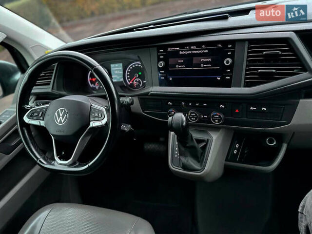 Серый Фольксваген Каравелла, объемом двигателя 2 л и пробегом 300 тыс. км за 40068 $, фото 52 на Automoto.ua