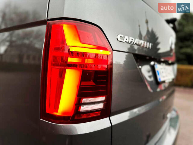 Серый Фольксваген Каравелла, объемом двигателя 2 л и пробегом 300 тыс. км за 40068 $, фото 62 на Automoto.ua