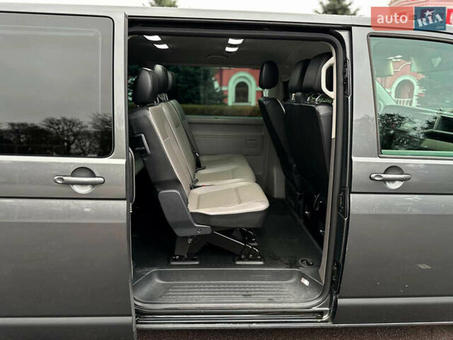 Серый Фольксваген Каравелла, объемом двигателя 2 л и пробегом 300 тыс. км за 40068 $, фото 19 на Automoto.ua