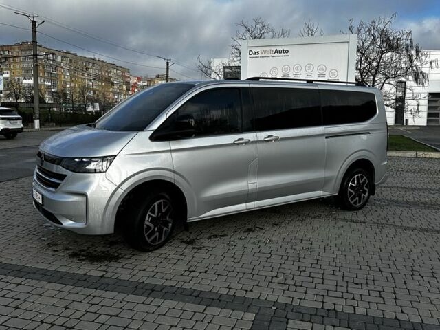 Серый Фольксваген Каравелла, объемом двигателя 2 л и пробегом 5 тыс. км за 63000 $, фото 1 на Automoto.ua