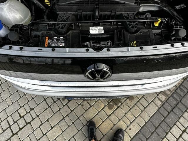 Серый Фольксваген Каравелла, объемом двигателя 2 л и пробегом 5 тыс. км за 63000 $, фото 20 на Automoto.ua