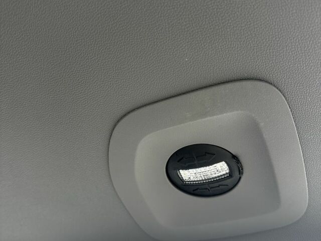 Серый Фольксваген Каравелла, объемом двигателя 2 л и пробегом 5 тыс. км за 63000 $, фото 14 на Automoto.ua