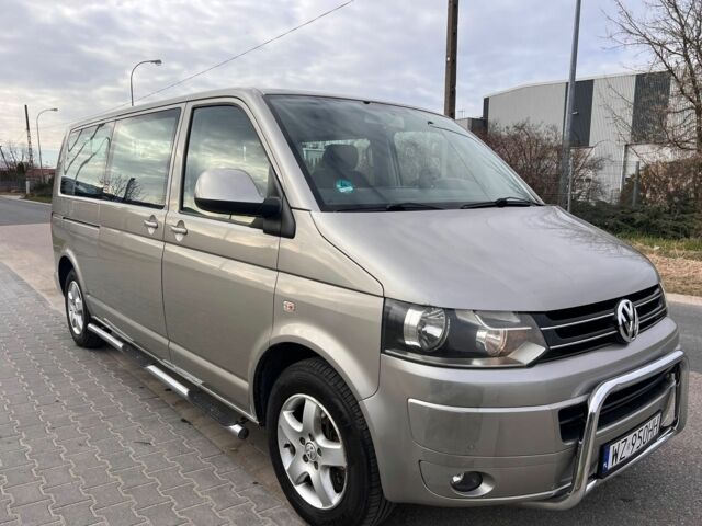 Серый Фольксваген Каравелла, объемом двигателя 2 л и пробегом 215 тыс. км за 8500 $, фото 2 на Automoto.ua