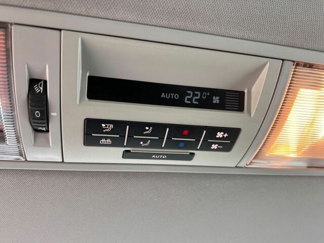 Серый Фольксваген Каравелла, объемом двигателя 2 л и пробегом 215 тыс. км за 8500 $, фото 15 на Automoto.ua