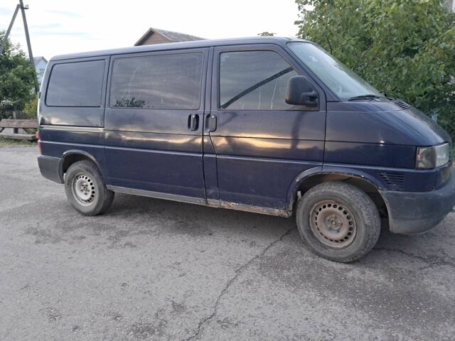 Синій Фольксваген Каравелла, об'ємом двигуна 2.5 л та пробігом 999 тис. км за 3900 $, фото 4 на Automoto.ua