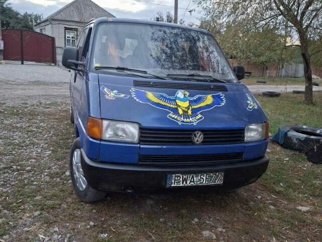Синій Фольксваген Каравелла, об'ємом двигуна 2.5 л та пробігом 200 тис. км за 3450 $, фото 2 на Automoto.ua
