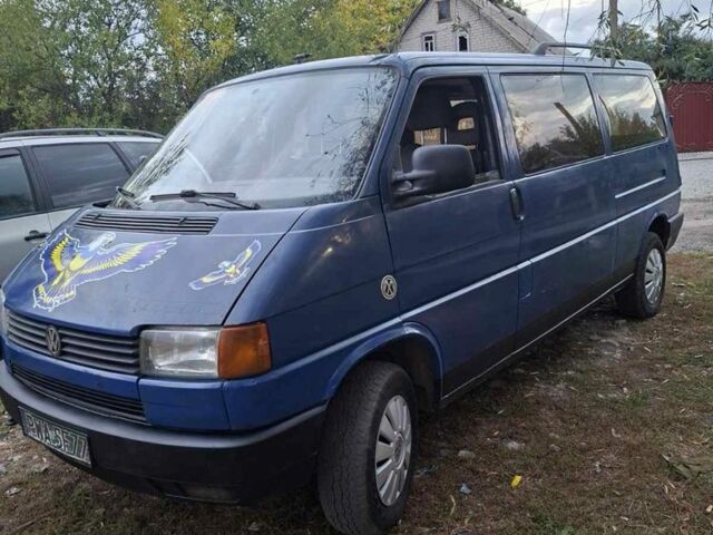 Синій Фольксваген Каравелла, об'ємом двигуна 2.5 л та пробігом 200 тис. км за 3450 $, фото 1 на Automoto.ua
