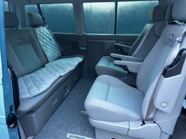 Синий Фольксваген Каравелла, объемом двигателя 2.5 л и пробегом 340 тыс. км за 1000 $, фото 5 на Automoto.ua