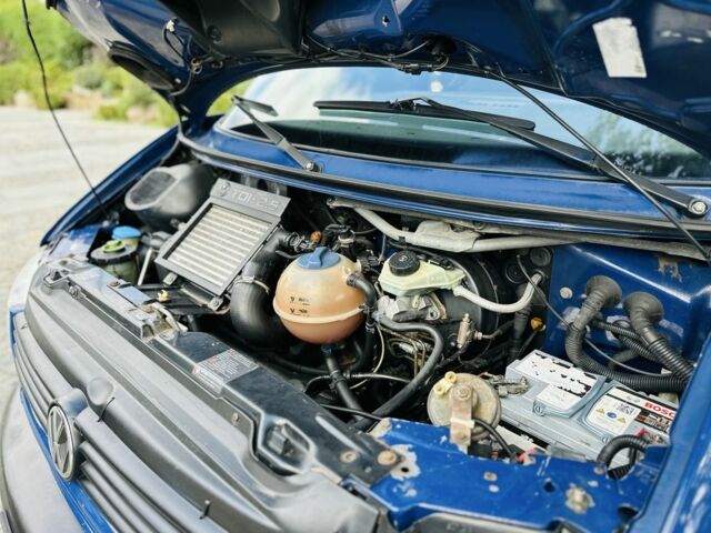 Фольксваген Каравелла 2003 в Синельниковом на Automoto.ua Синий Фольксваген Каравелла, объемом двигателя 2.5 л и пробегом 250 тыс. км за 3200 $, фото 20 на Automoto.ua