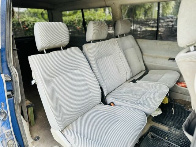 Фольксваген Каравелла 2003 в Синельниковом на Automoto.ua Синий Фольксваген Каравелла, объемом двигателя 2.5 л и пробегом 250 тыс. км за 3200 $, фото 17 на Automoto.ua