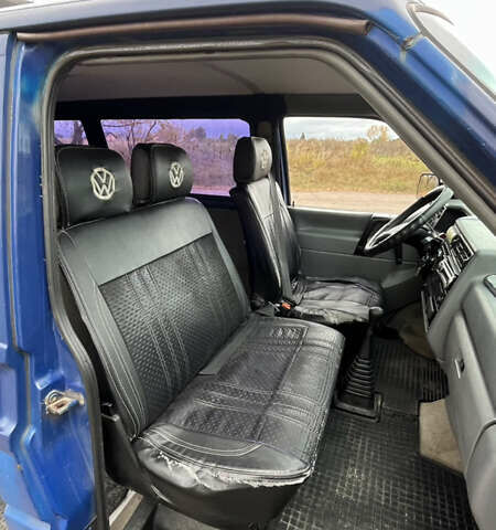 Синий Фольксваген Каравелла, объемом двигателя 2.37 л и пробегом 472 тыс. км за 4500 $, фото 10 на Automoto.ua