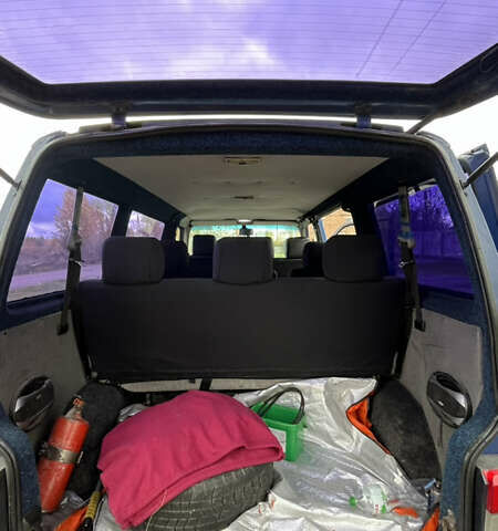 Синий Фольксваген Каравелла, объемом двигателя 2.37 л и пробегом 472 тыс. км за 4500 $, фото 13 на Automoto.ua