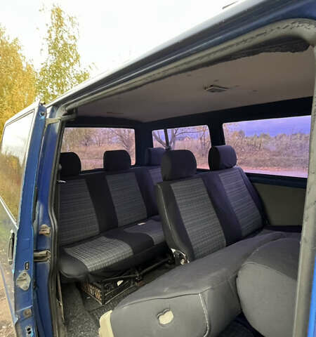 Синий Фольксваген Каравелла, объемом двигателя 2.37 л и пробегом 472 тыс. км за 4500 $, фото 8 на Automoto.ua