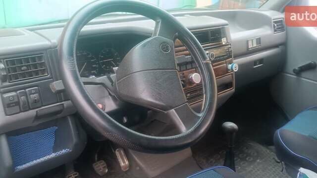 Синий Фольксваген Каравелла, объемом двигателя 2.4 л и пробегом 665 тыс. км за 4500 $, фото 4 на Automoto.ua