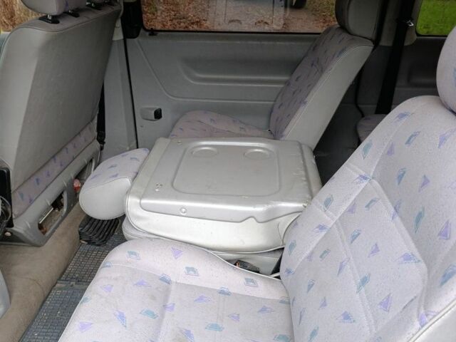 Синий Фольксваген Каравелла, объемом двигателя 2.8 л и пробегом 280 тыс. км за 7500 $, фото 6 на Automoto.ua