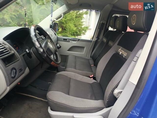 Синій Фольксваген Каравелла, об'ємом двигуна 2.5 л та пробігом 410 тис. км за 7900 $, фото 1 на Automoto.ua