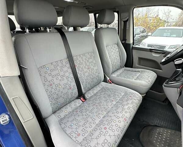 Синий Фольксваген Каравелла, объемом двигателя 3.19 л и пробегом 329 тыс. км за 12000 $, фото 16 на Automoto.ua