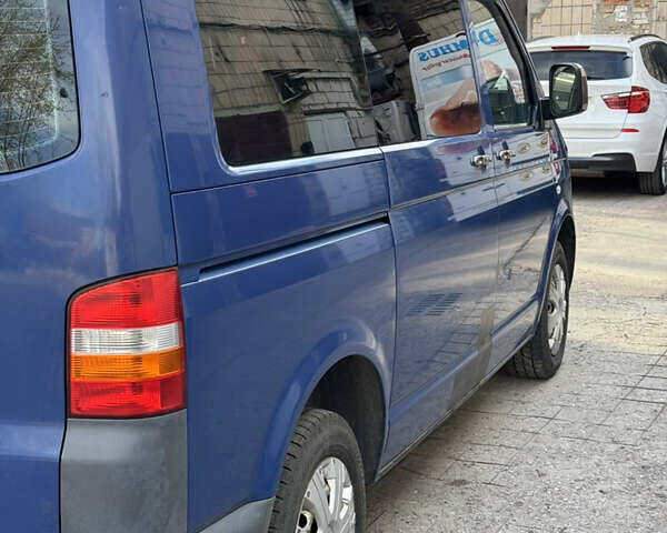 Синий Фольксваген Каравелла, объемом двигателя 2 л и пробегом 337 тыс. км за 8500 $, фото 5 на Automoto.ua