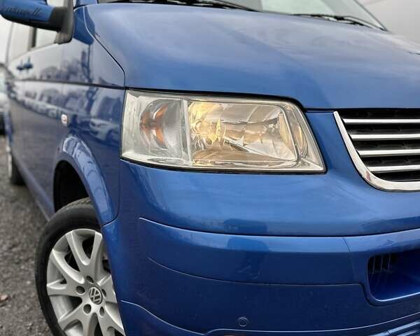 Синий Фольксваген Каравелла, объемом двигателя 3.19 л и пробегом 329 тыс. км за 12000 $, фото 1 на Automoto.ua