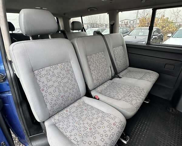 Синий Фольксваген Каравелла, объемом двигателя 3.19 л и пробегом 329 тыс. км за 12000 $, фото 18 на Automoto.ua