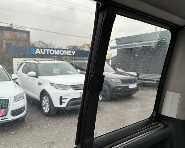 Синий Фольксваген Каравелла, объемом двигателя 3.19 л и пробегом 329 тыс. км за 12000 $, фото 22 на Automoto.ua