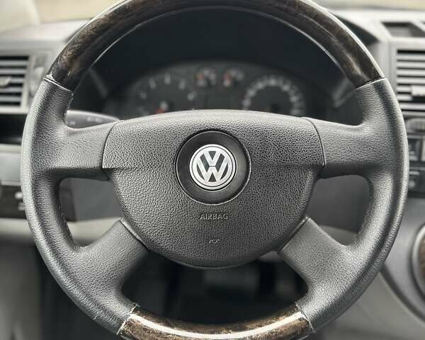 Синий Фольксваген Каравелла, объемом двигателя 3.19 л и пробегом 329 тыс. км за 12000 $, фото 27 на Automoto.ua