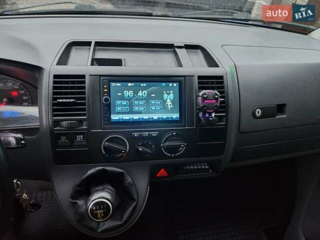 Синий Фольксваген Каравелла, объемом двигателя 1.97 л и пробегом 298 тыс. км за 12600 $, фото 7 на Automoto.ua