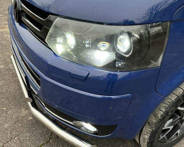 Синій Фольксваген Каравелла, об'ємом двигуна 1.97 л та пробігом 280 тис. км за 22000 $, фото 5 на Automoto.ua