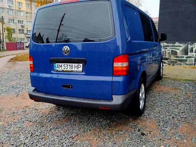 Синій Фольксваген Каравелла, об'ємом двигуна 2.5 л та пробігом 350 тис. км за 6300 $, фото 4 на Automoto.ua