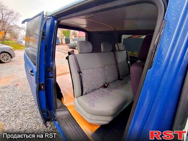 Синій Фольксваген Каравелла, об'ємом двигуна 2.5 л та пробігом 350 тис. км за 6300 $, фото 9 на Automoto.ua