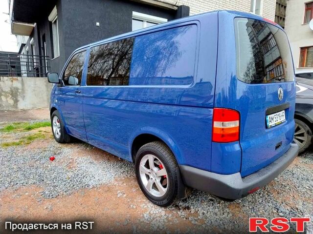 Синій Фольксваген Каравелла, об'ємом двигуна 2.5 л та пробігом 350 тис. км за 6300 $, фото 3 на Automoto.ua