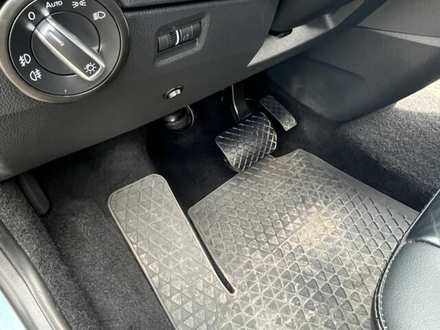 Зеленый Фольксваген Каравелла, объемом двигателя 0 л и пробегом 208 тыс. км за 36850 $, фото 10 на Automoto.ua