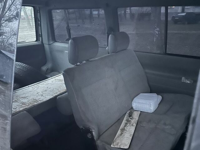 Зелений Фольксваген Каравелла, об'ємом двигуна 1.9 л та пробігом 350 тис. км за 2134 $, фото 2 на Automoto.ua