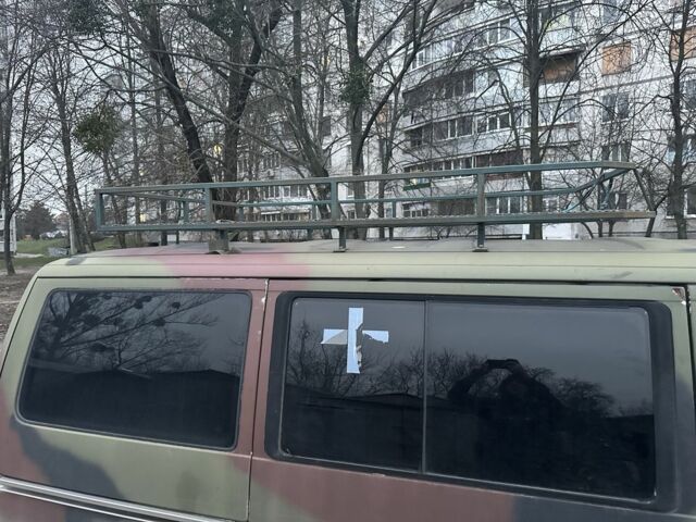 Зелений Фольксваген Каравелла, об'ємом двигуна 1.9 л та пробігом 350 тис. км за 2134 $, фото 3 на Automoto.ua