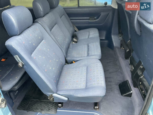 Зеленый Фольксваген Каравелла, объемом двигателя 2.5 л и пробегом 359 тыс. км за 8800 $, фото 40 на Automoto.ua