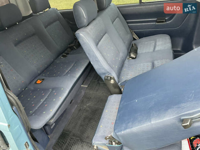 Зеленый Фольксваген Каравелла, объемом двигателя 2.5 л и пробегом 359 тыс. км за 8800 $, фото 30 на Automoto.ua