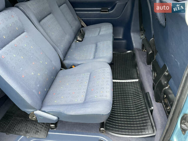 Зеленый Фольксваген Каравелла, объемом двигателя 2.5 л и пробегом 359 тыс. км за 8800 $, фото 35 на Automoto.ua