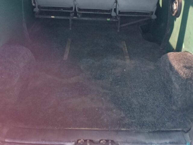 Зеленый Фольксваген Каравелла, объемом двигателя 2.5 л и пробегом 378 тыс. км за 5250 $, фото 6 на Automoto.ua