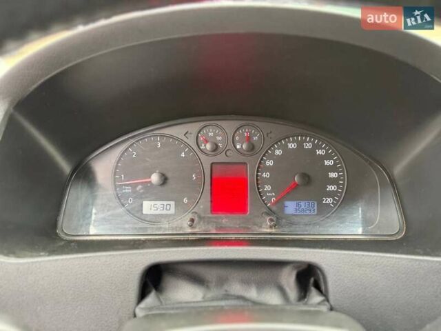 Зелений Фольксваген Каравелла, об'ємом двигуна 2.5 л та пробігом 356 тис. км за 11799 $, фото 15 на Automoto.ua