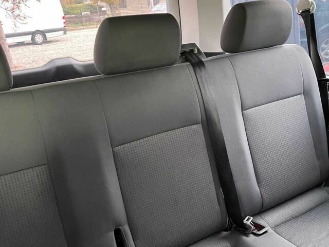 Зеленый Фольксваген Каравелла, объемом двигателя 2.5 л и пробегом 356 тыс. км за 11900 $, фото 19 на Automoto.ua