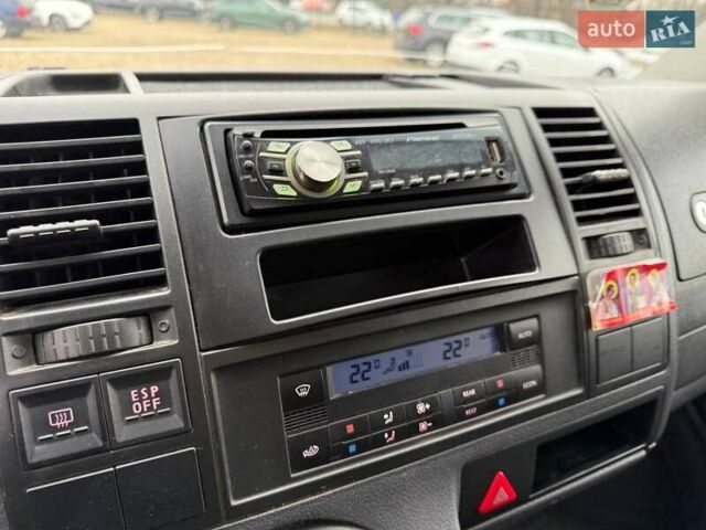 Зелений Фольксваген Каравелла, об'ємом двигуна 2.5 л та пробігом 356 тис. км за 11799 $, фото 16 на Automoto.ua