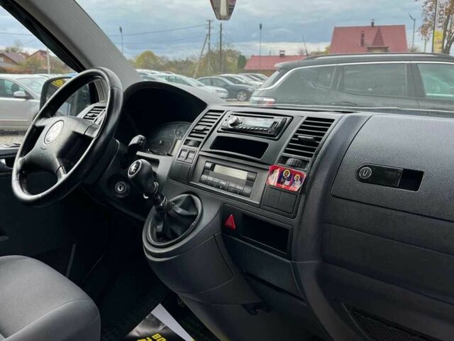 Зеленый Фольксваген Каравелла, объемом двигателя 2.5 л и пробегом 356 тыс. км за 11900 $, фото 17 на Automoto.ua