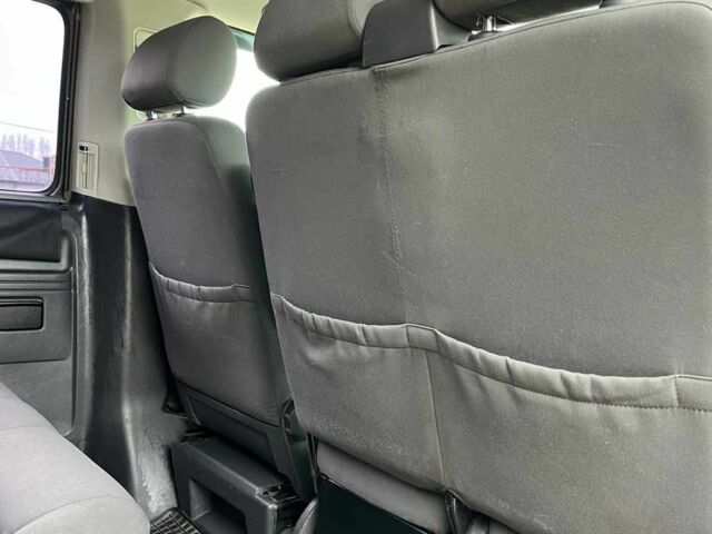 Зеленый Фольксваген Каравелла, объемом двигателя 2.5 л и пробегом 356 тыс. км за 11900 $, фото 21 на Automoto.ua