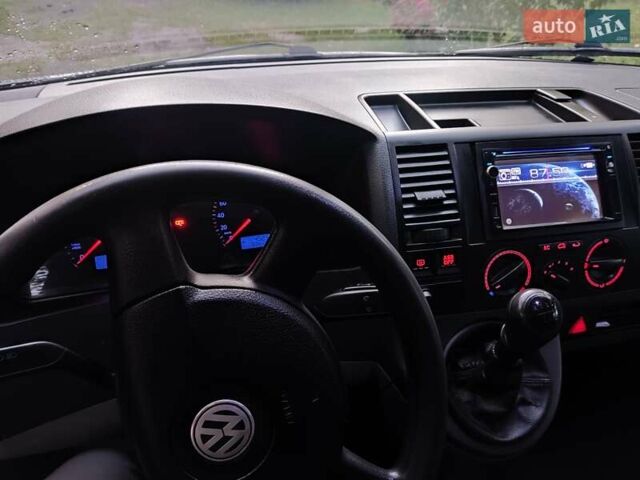 Фольксваген Каравелла 2008 в Дубно на Automoto.ua Зеленый Фольксваген Каравелла, объемом двигателя 2.5 л и пробегом 300 тыс. км за 11000 $, фото 2 на Automoto.ua